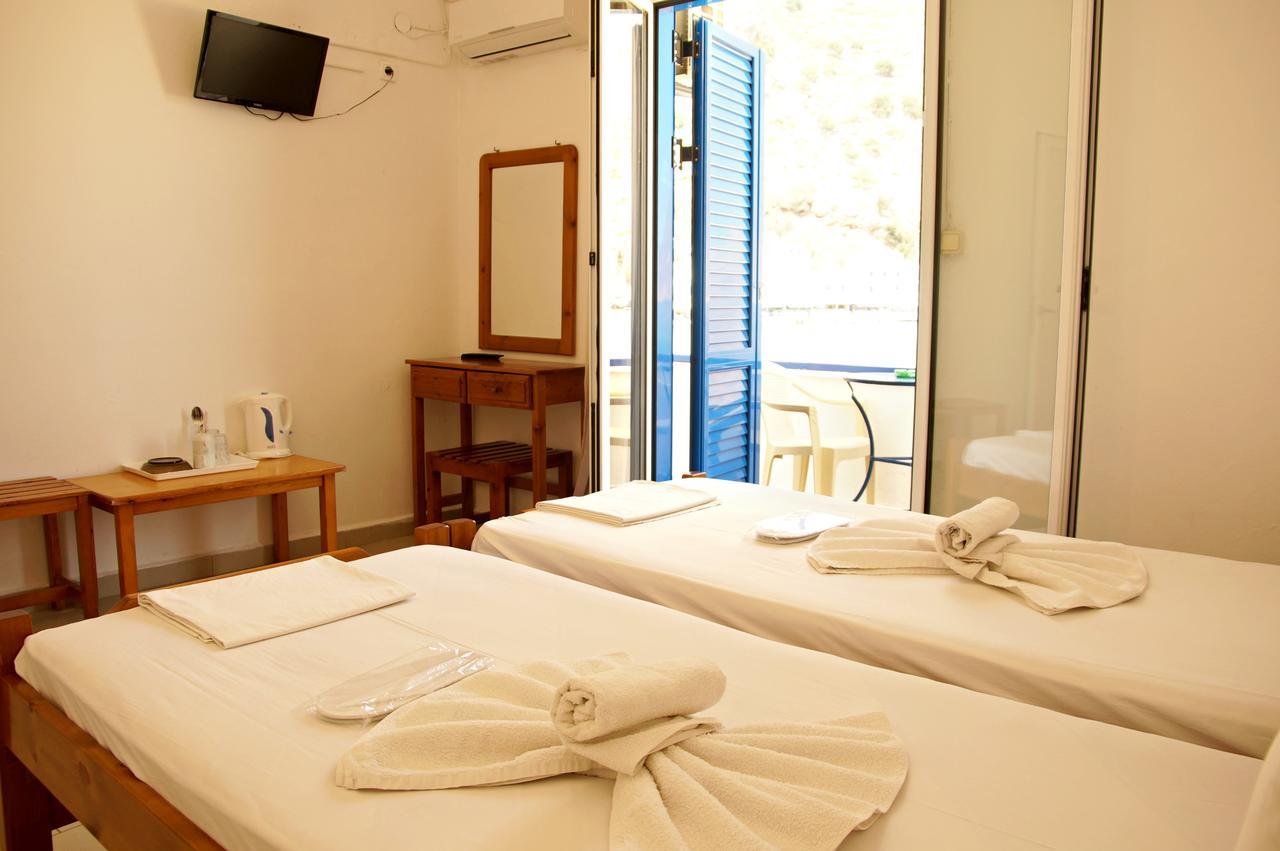 Madares Hotel Loutro Exterior foto