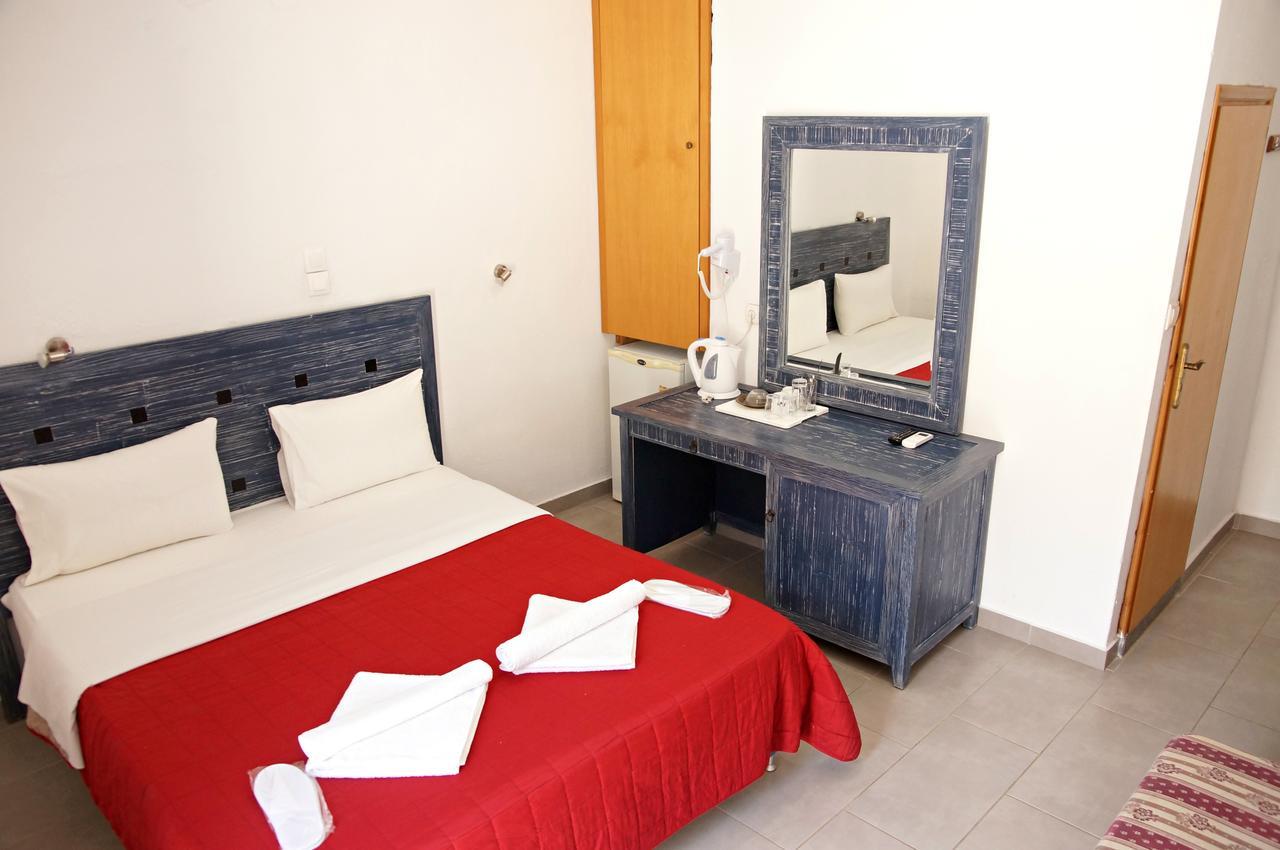Madares Hotel Loutro Exterior foto